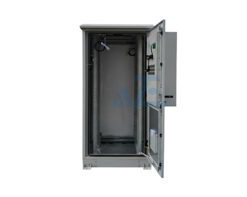 30U/RU Outdoor Field Cabinet w/ AC1000W Air Conditioner, IP55, 750W x 750D mm