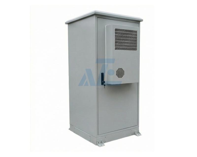 30U/RU Outdoor Field Cabinet w/ AC1000W Air Conditioner, IP55, 750W x 750D mm