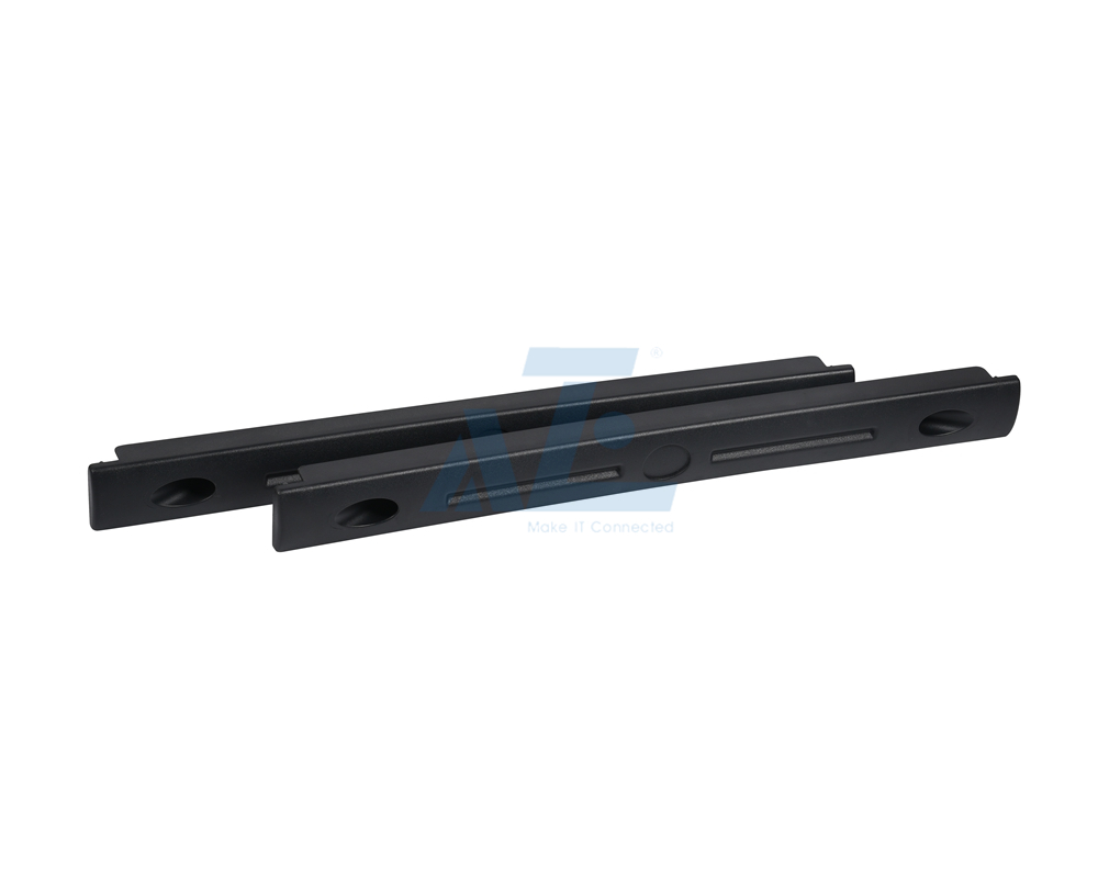 1U 19" Toolless Airflow Management Blanking Panel