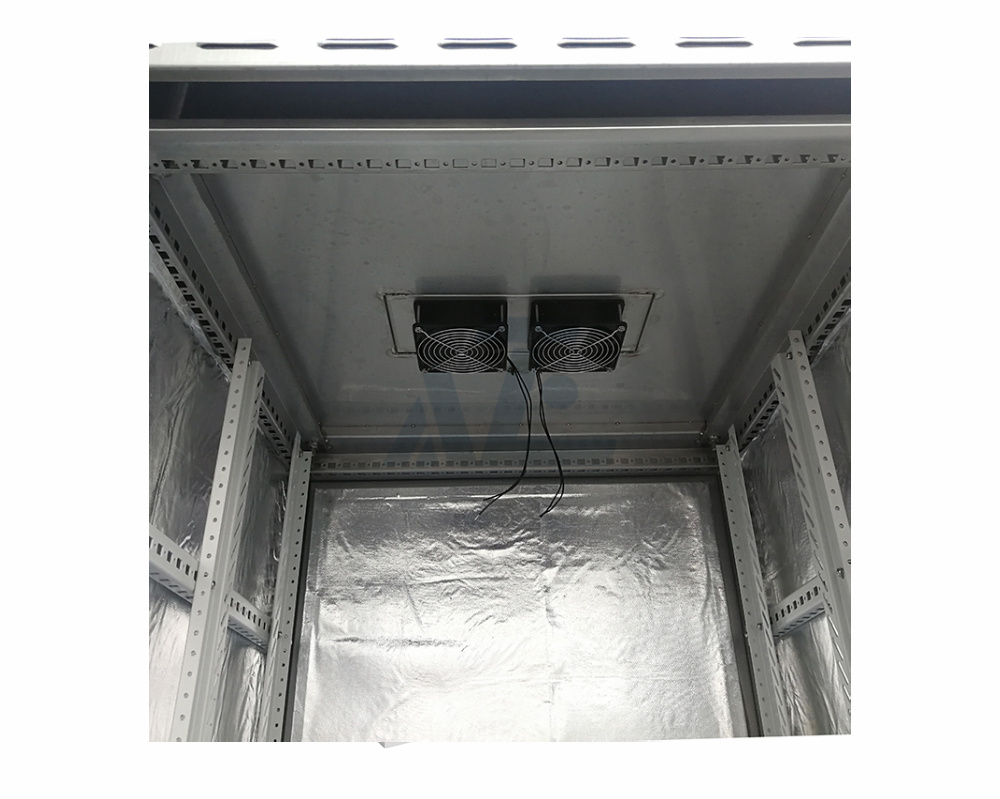 24U Waterproof Stainless Steel Outdoor Server Cabinet w/Cooling Fans, IP55, 800W x 800D mm