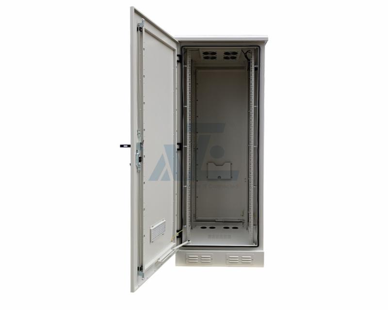 42U Weatherproof Outdoor Network Cabinet w/ Cooling Fans, IP55, 650W x 650D mm