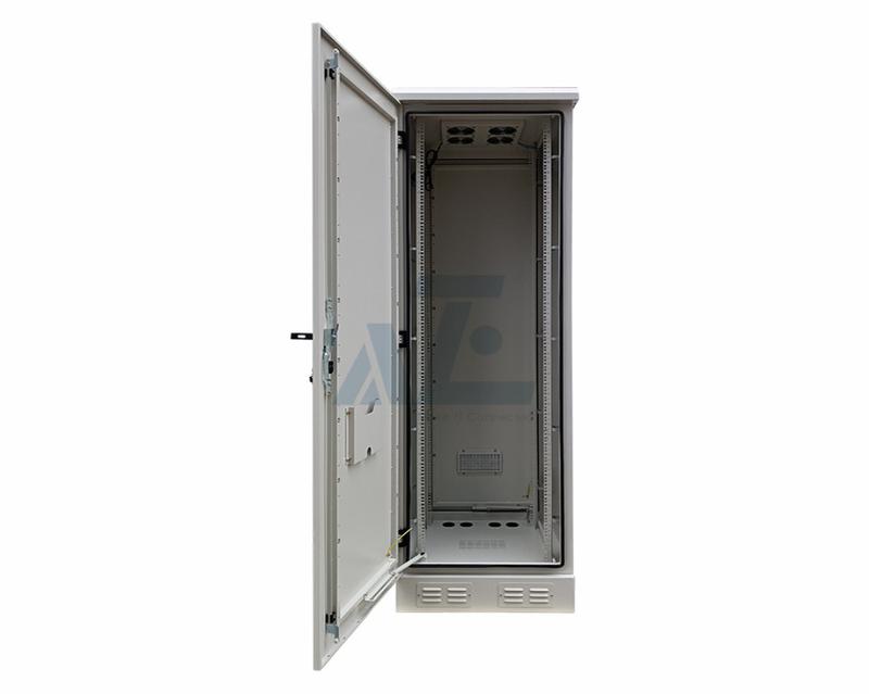 42U Weatherproof Outdoor Network Cabinet w/ Cooling Fans, IP55, 650W x 650D mm