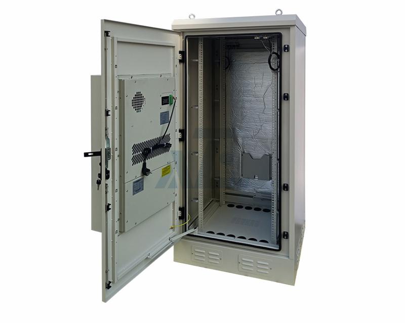 18U Outdoor Aluminum Enclosure w/ 1364BTU/H Air Conditioner, NEMA 4/4X Type, 750W x 750D mm